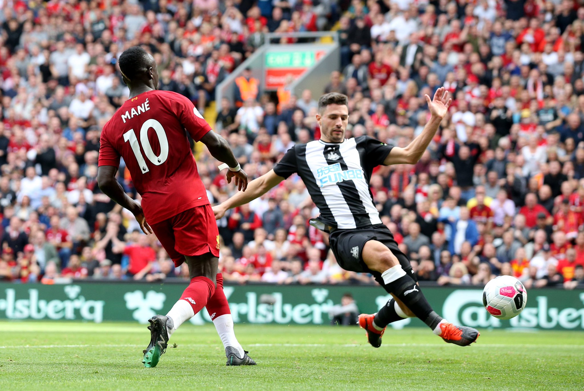 表现出的稳 表现出的稳